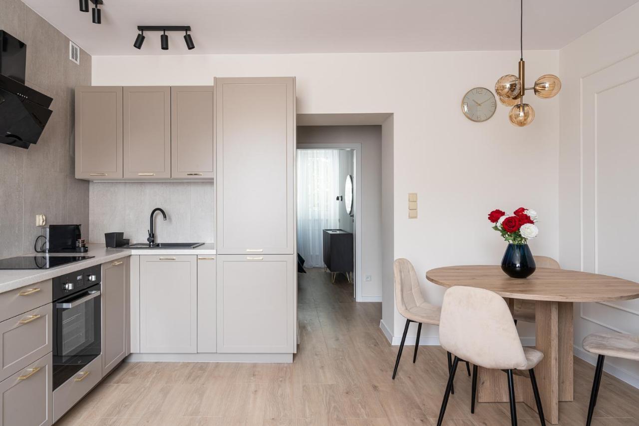 Rentplanet - Apartament Pilsudskiego Wrocław Buitenkant foto